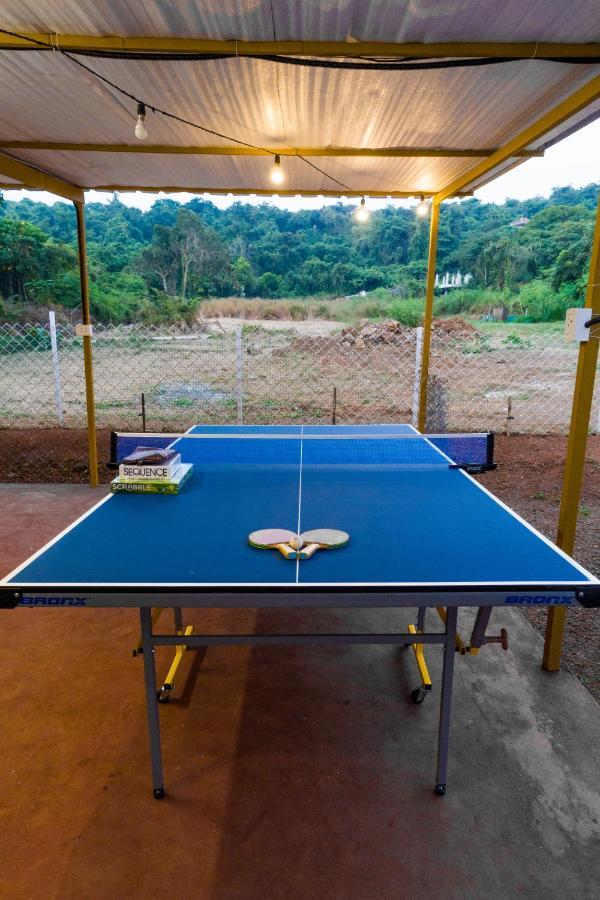 Marine Studios Le Pension Candolim Bagian luar foto